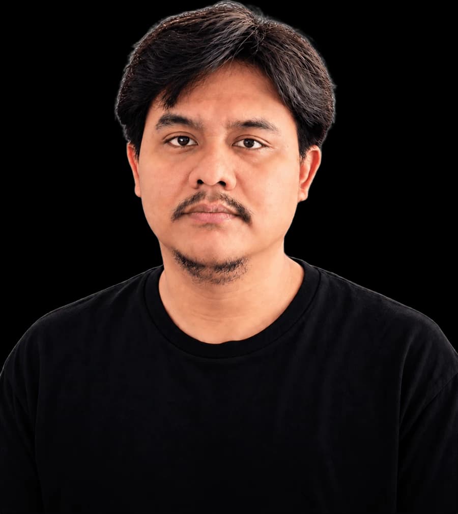 Aldy Syah, facing the camera